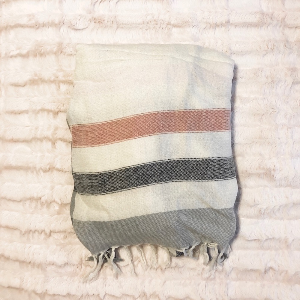 Ann Taylor Scarf / Wrap